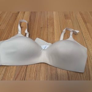 Knix WingWoman Contour bra size 2